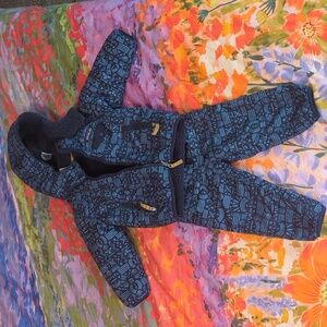 Patagonia 2T reversible tribbles